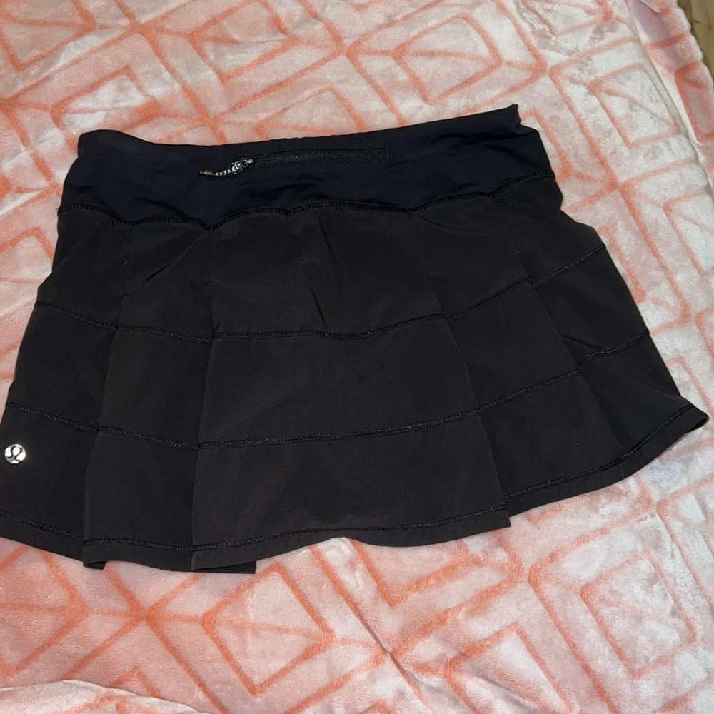 black lululemon size 4 pace revival skirt